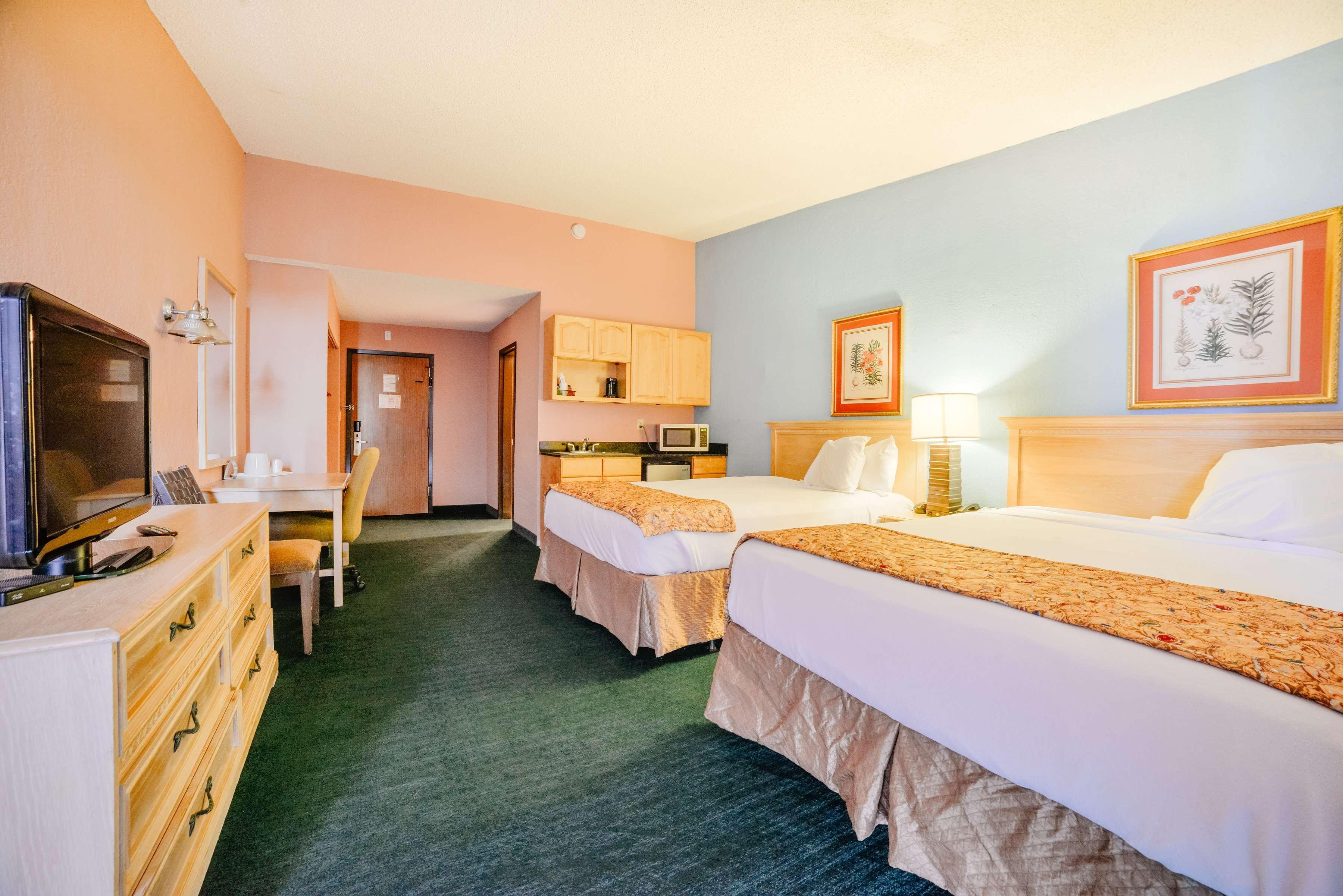 Stayable East Hotel 2*